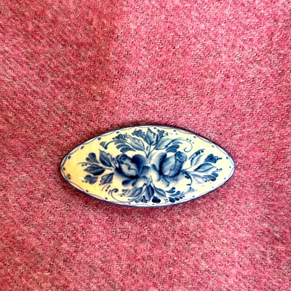 Jewelry - Delft brooch floral pattern jb signed vintage